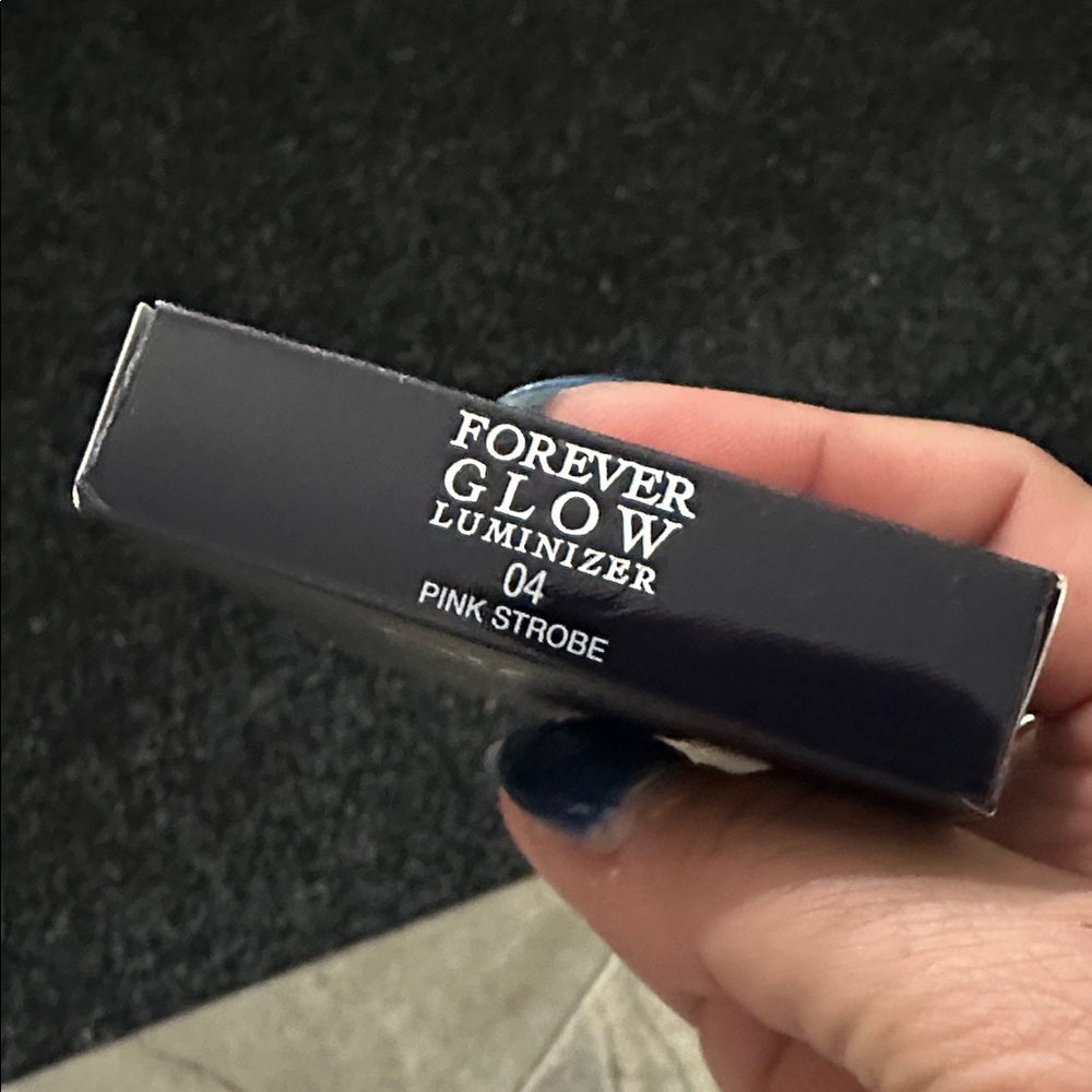Dior forever glow luminizer 04 Pink Strobe NWT - Picture 6 of 8
